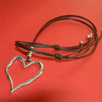 Lihtne Liialdatud Liiga Metal Heart Pendant Naiste Kaelakeed Retro Etnilise Stiili Nahast Kaelakee Pael Ehete Tarvikud